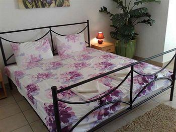 Pensiunea Vila Chesa Corunca Zimmer foto